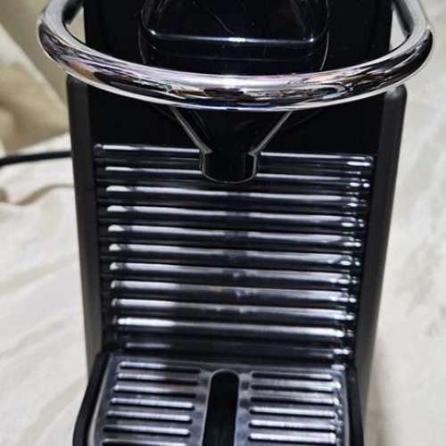 NESPRESSO  PIXIE C61 膠囊咖啡機