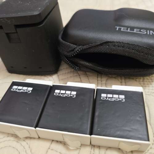GoPro12，3電+充電盒+保護套+側蓋+手柄+手持雲臺