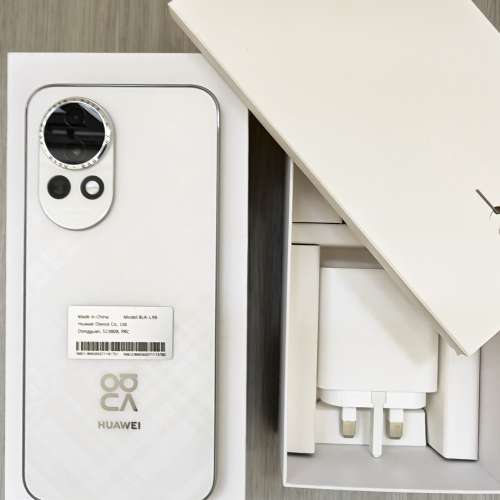 Huawei Nova 13 100W 快充