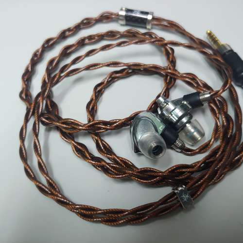 Acoustune 1670ss + Toxic BW V3