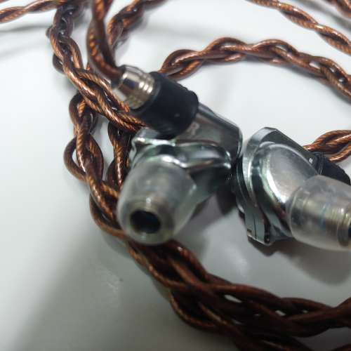 Acoustune 1670ss + Toxic BW V3