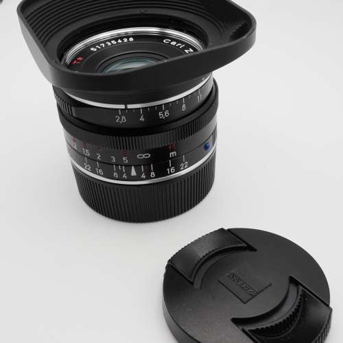 Carl Zeiss 35mm C Biogon T* F2.8 ZM for Leica M mount