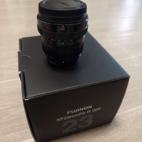 放 95%新 極新淨 Fujifilm X-S10 連 XF 23mm F2 WR (有盒有單全套)