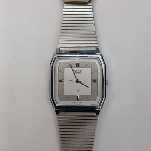 世上無雙(日本製造Japan Made ) 全新Vintage 1985 Casio Slim Tank Quartz Watch