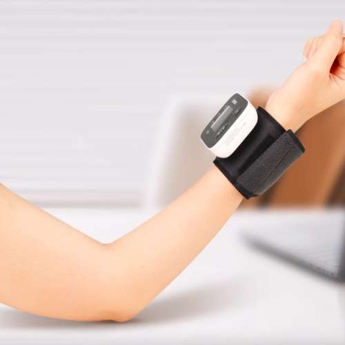 OMRON T20 Wrist Blood Pressure Monitor &ndash; Medical-Grade, Upgraded Cuff, Smart.