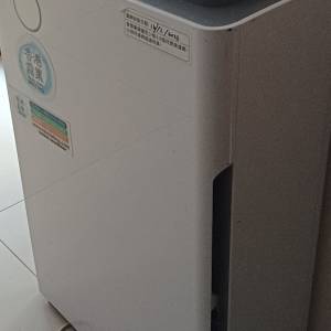 空氣靜化十冷風 接近全新 原價2千幾 今日交易400