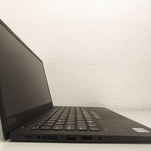 Lenovo ThinkPad X1 Carbon Gen8，i7-10510U，16G ram，256GB SSD，14"IPS LCD，Win...