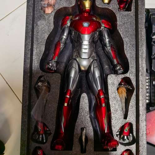 Hot Toys 1/6 Iron Man Mark 47 MMS427 95%new 關節OK.