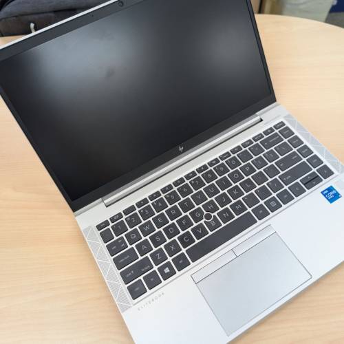 90%新 HP EliteBook 840 G8 14吋  i5-1145G7 256GB SSD 16GB RAM Windows 11 PRO