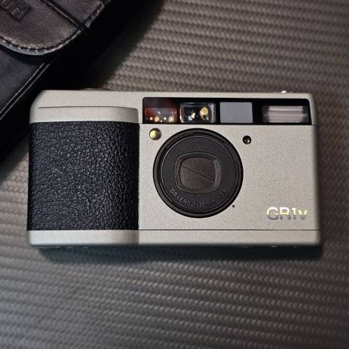 RICOH GR1V