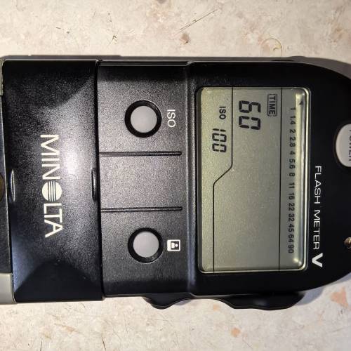 美能达MINOLTA FLASH METER V测光表，带原装皮套 -




-1. 只是卡扣/边缘轻微凹陷...