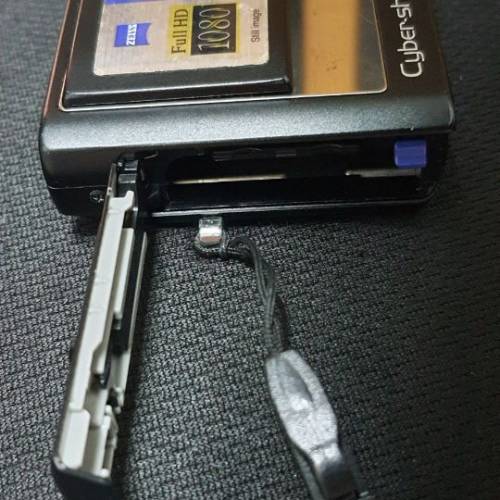 Sony Cyber-shot DSC-T200