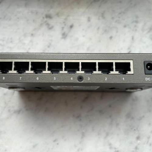 LevelOne 金屬殼 8 Ports 1000M Switch 網絡交換器