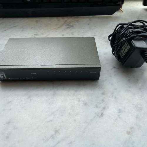 LevelOne 金屬殼 8 Ports 1000M Switch 網絡交換器