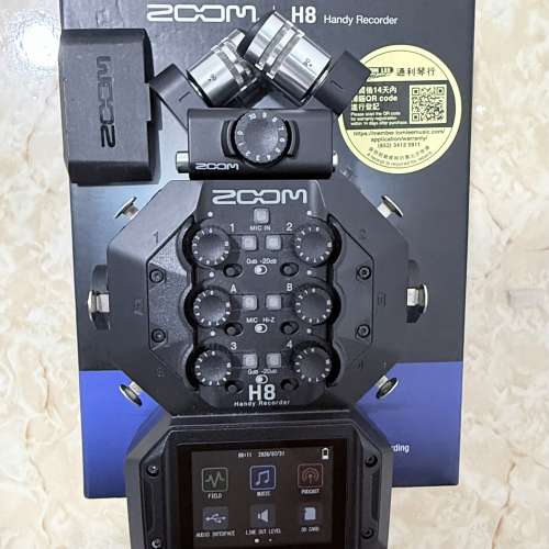 Zoom H8 Handy Recorder  蜘蛛腳  12 軌手提數碼立體聲錄音機