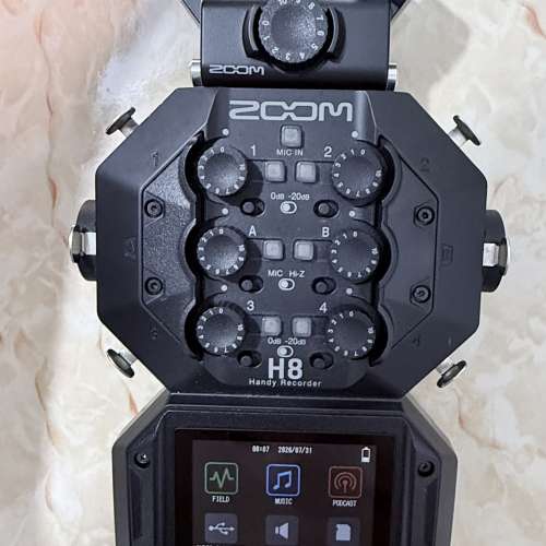 Zoom H8 Handy Recorder  蜘蛛腳  12 軌手提數碼立體聲錄音機