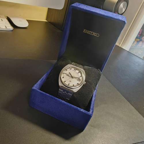 LM  SEIKO   5606-7100