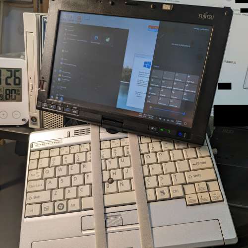 古董UMPC 富士通 P1630 Fujitsu LIfebook (壞keyboard)