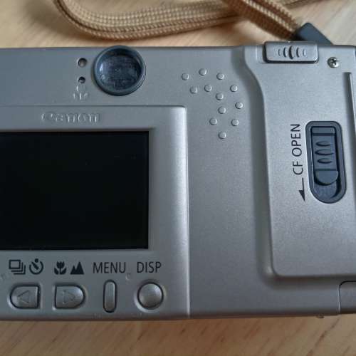壞Canon Digital IXUS數位相機(因無電池無法開機測試)