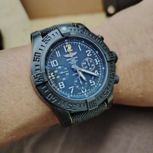 荀價💥 Breitling AVENGER HURRICANE 12H 45mm🔥獨有Breitlight@物料 類似鍛造碳的...