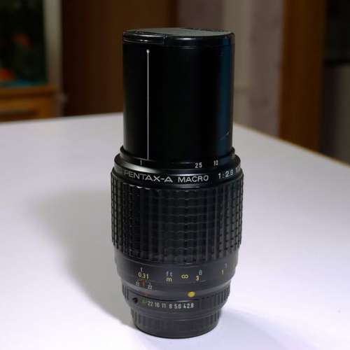 SMC Pentax-A Macro 100mm f/2.8 全金屬鏡身.對焦行程長且阻尼感細膩.極度適合精確...