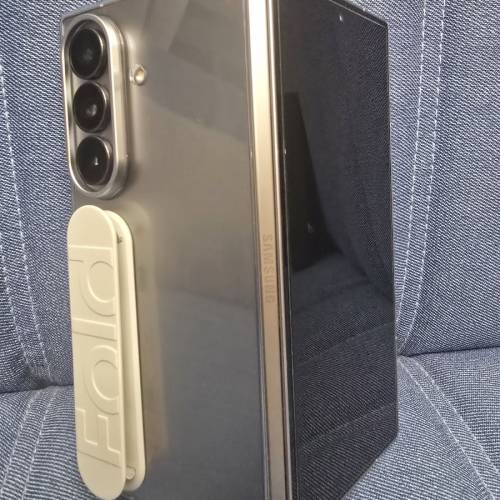 行有保 極靚仔機 Samsung Fold 7 512GB 銀