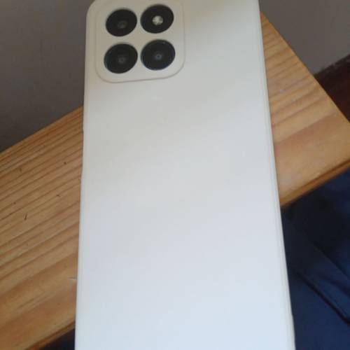 Honor x8A 5G128 GB 淨機送機壳，