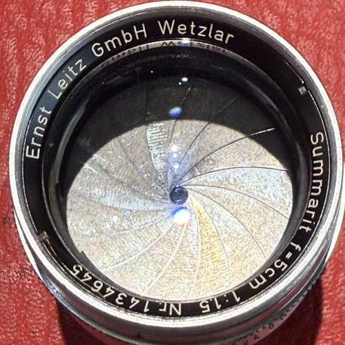 Leica Summarit 50mm f1.5 M lens with cap