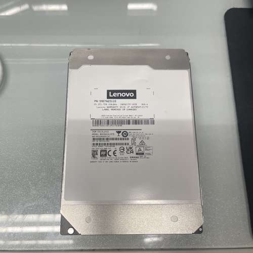 東芝16T SATA HDD