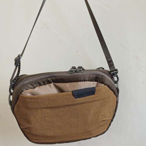 Able carry (not Bellroy Porter Gregory)