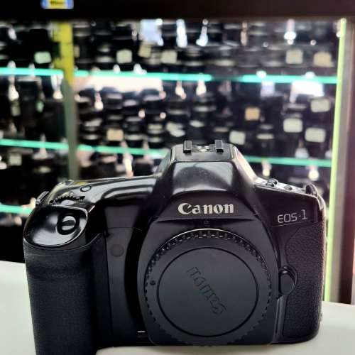 CANON EOS-1 FILM BODY 全正常   CANON EOS-1N FILM BODY + BP-E1 全正常