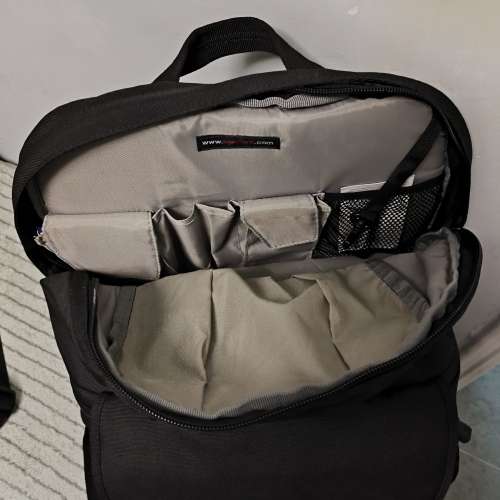 Lowepro Fastpack 200背囊相機袋