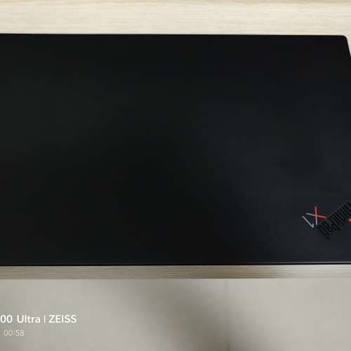 ThinkPad X1 Carbon - Core i7 10510U@1.8 GHz 1TB GB SSD - 14" IPS  touchscreen