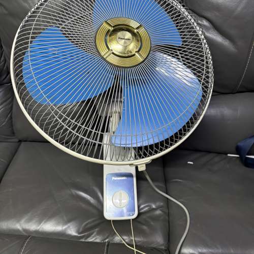 Panasonic 樂聲牌16寸掛牆風扇，已清洗乾淨，100 ％全正常常
