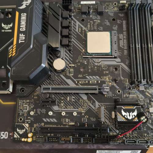 TUF B450M-PLUS GAMING 主版連 AMD Ryzen 5 2600X