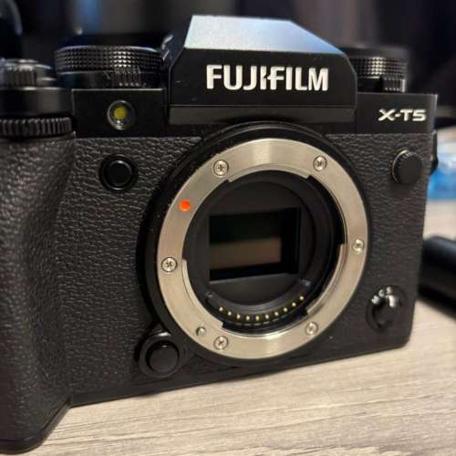 FUJIFILM X-T5 XT5 X T5 富士靚色 新淨 camera body