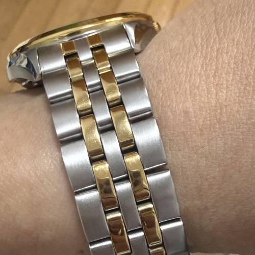 SEIKO 精工五號 SNKL24K1 男士經典半金雙色機械手錶 38mm 雙顯星期日曆 $499