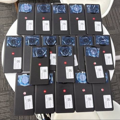 Leitz phone 3 12+512gb 2200$
