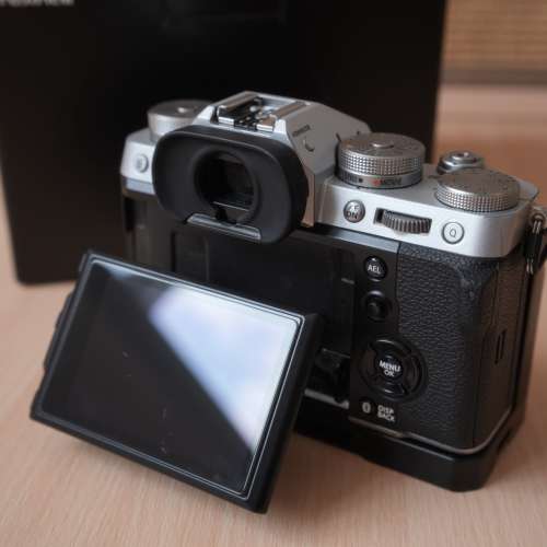 FUJIFILM X-T5 XT5 X T5 富士靚色 新淨連 L 架