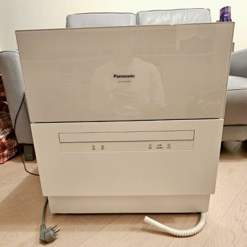 搬屋清貨&rdquo; 95成新Panasonic
座檯式洗碗機 NP-TH1