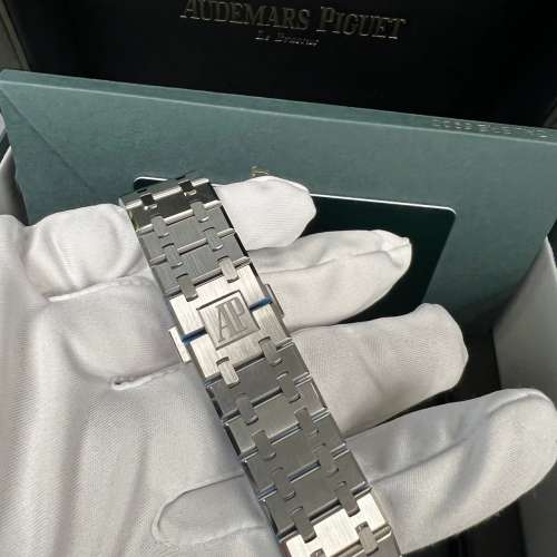 AUDEMARS PIGUET ROYAL OAK SELFWINDING 50TH ANNIVERSARY 15510ST.OO.1320ST.03