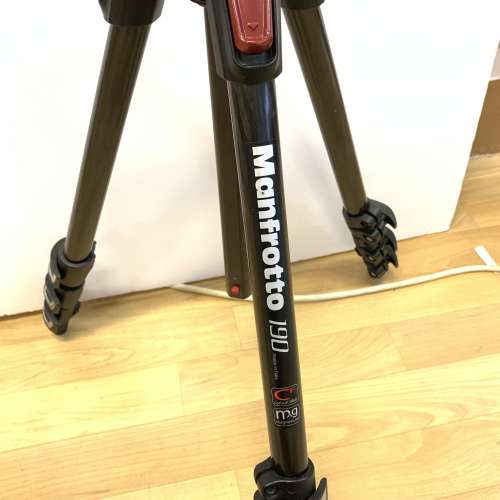 Manfrotto 190 Carbon Fibre 4-Section camera tripod 碳纖維4節三腳架 + Manfrott...