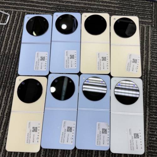 ZTE libero flip 5G 128gb 摺疊機 1100$
