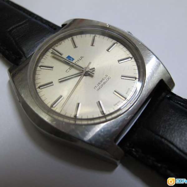 Vintage Swiss CERTINA 17 JEWELS hand winding wrist watch.