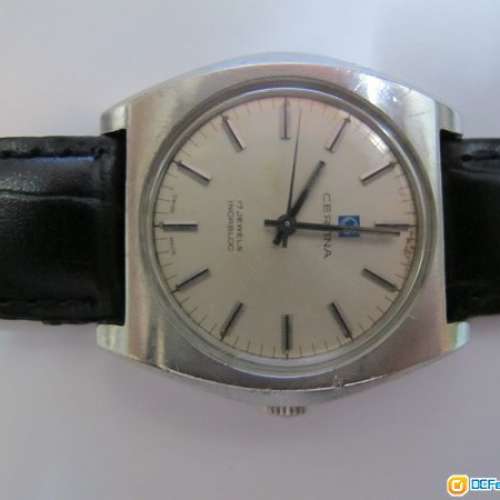 Vintage Swiss CERTINA 17 JEWELS hand winding wrist watch.