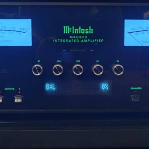 Mclntosh MA8900 integrated amplifier