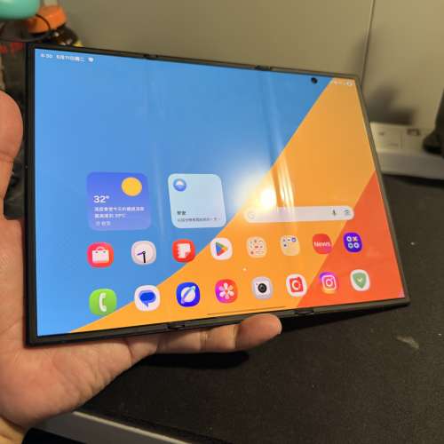 Samsung Galaxy Z TriFold  16 + 1T