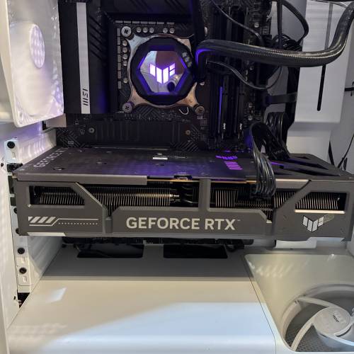 i5 12400f + rtx5060 tuf 遊戲主機