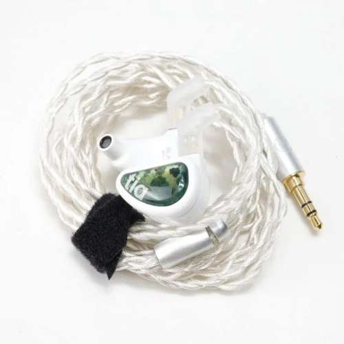 64 Audio Fourte Blanc