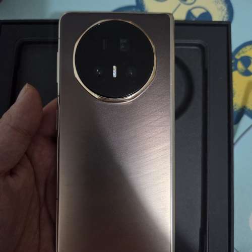 靚仔honor magic v5 已過保 有盒跟火牛線原裝後蓋套